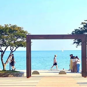https://haeundai-beach-1-cho.busan-hotelsweb.com